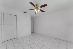 768 SW 9th St, Florida City, FL 33034 - Photo 11