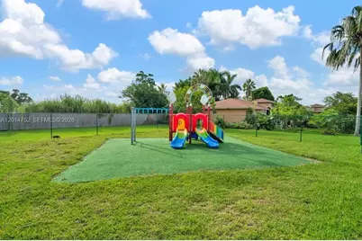 768 SW 9th St, Florida City, FL 33034 - Photo 27