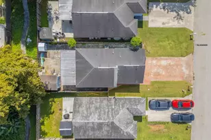 768 SW 9th St, Florida City, FL 33034 - Photo 39