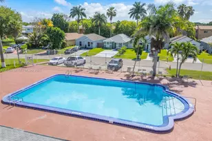 768 SW 9th St, Florida City, FL 33034 - Photo 21