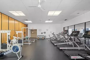 20301 W Country Club Dr, Aventura, FL 33180 - Photo 17