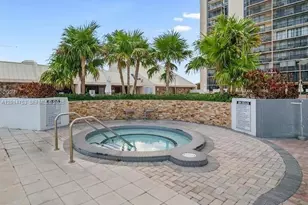 20301 W Country Club Dr, Aventura, FL 33180 - Photo 15