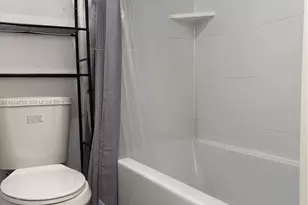 20301 W Country Club Dr, Aventura, FL 33180 - Photo 11