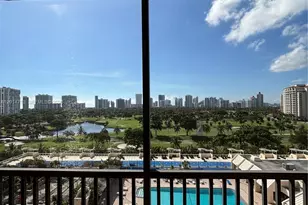 20301 W Country Club Dr, Aventura, FL 33180 - Photo 11
