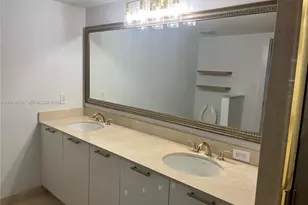 1800 N Bayshore Dr, Miami, FL 33132 - Photo 11