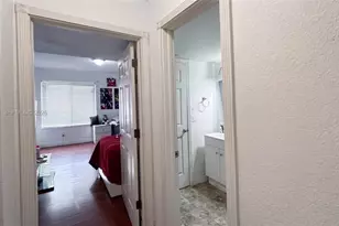 10420 SW 158th Ct, Miami, FL 33196 - Photo 5