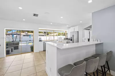 3460 N 46th Ave, Hollywood, FL 33021 - Photo 7