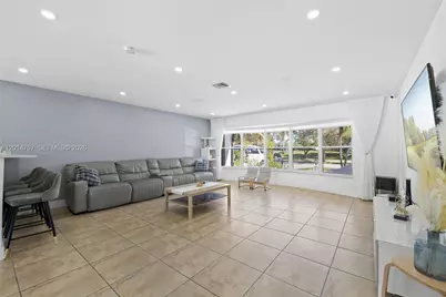 3460 N 46th Ave, Hollywood, FL 33021 - Photo 23