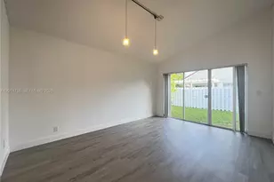 465 Somerset Way, Weston, FL 33326 - Photo 17
