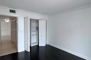 7300 Wayne Ave, Miami Beach, FL 33141 - Photo 17