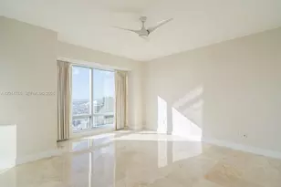 1425 Brickell Ave, Miami, FL 33131 - Photo 11