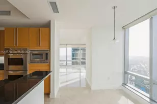 1425 Brickell Ave, Miami, FL 33131 - Photo 7