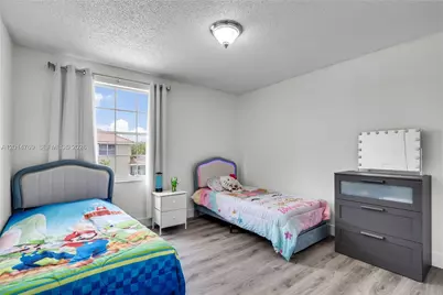 2383 SW 181st Ter, Miramar, FL 33029 - Photo 13