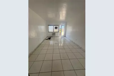 7300 Harding Ave #9, Miami Beach, FL 33141 - Photo 5