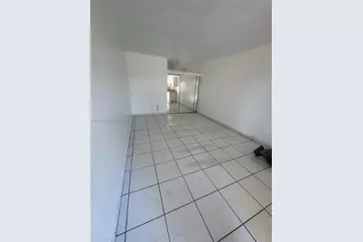 7300 Harding Ave #9, Miami Beach, FL 33141 - Photo 3