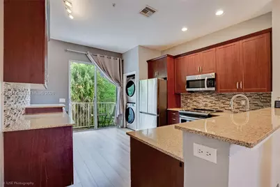 2461 NE 14th St #2461, Pompano Beach, FL 33062 - Photo 5
