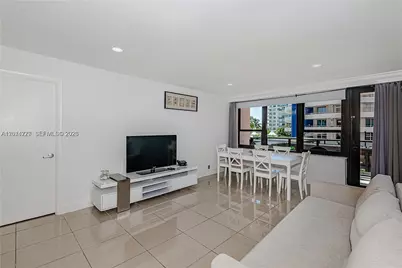 5225 Collins Ave #407, Miami Beach, FL 33140 - Photo 11