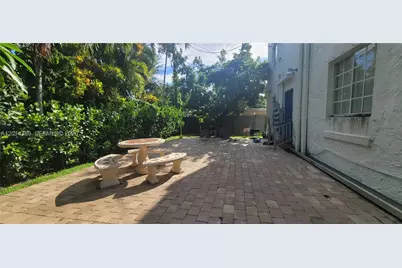 1609 SW 14th St #102, Miami, FL 33145 - Photo 9