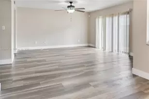 10425 SW 154th Ct, Miami, FL 33196 - Photo 5