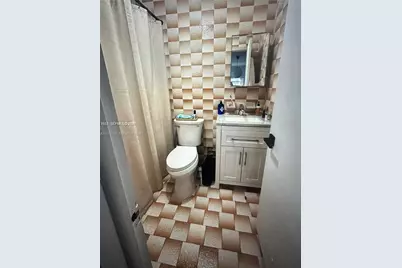 7546 NW 2nd Ter, Miami, FL 33126 - Photo 7