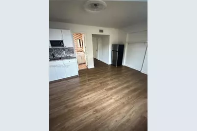 7546 NW 2nd Ter, Miami, FL 33126 - Photo 5