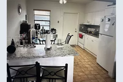 7546 NW 2nd Ter, Miami, FL 33126 - Photo 3