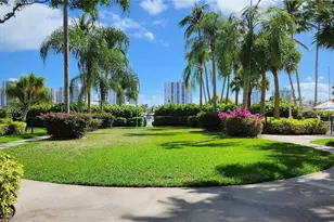 3610 Yacht Club Dr, Aventura, FL 33180 - Photo 25
