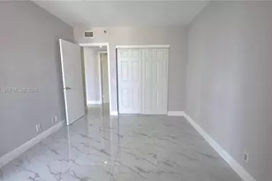 3610 Yacht Club Dr, Aventura, FL 33180 - Photo 21