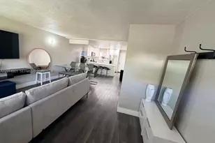 1500 NE 151st St, Miami, FL 33162 - Photo 9