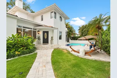 825 SW 23rd Rd #1, Miami, FL 33129 - Photo 1