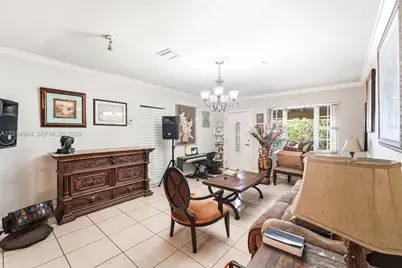 50 SW 58th Ct, Miami, FL 33144 - Photo 7