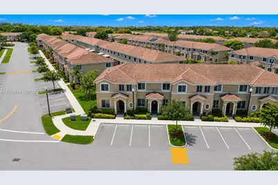 2382 SE 10th St, Homestead, FL 33035 - Photo 5