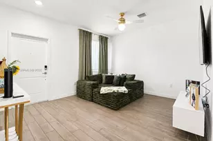 2382 SE 10th St, Homestead, FL 33035 - Photo 15