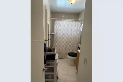 7101 W 24th Ave #14, Hialeah, FL 33016 - Photo 7