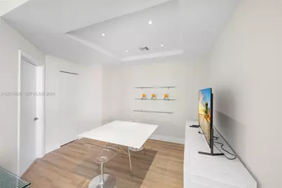 4775 Collins Ave #PH4306, Miami Beach, FL 33140 - Photo 3