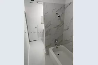 20922 NW 39th Ave, Miami Gardens, FL 33055 - Photo 9