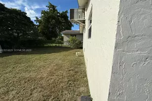 1930 SW 57th Ave, West Park, FL 33023 - Photo 9