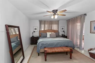8555 SW 114th Ct, Miami, FL 33173 - Photo 11