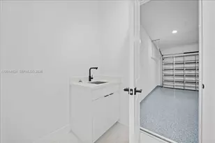 626 Beach Ave S, Lehigh Acres, FL 33974 - Photo 23