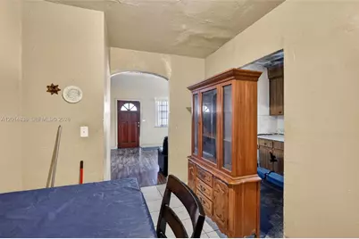 1211 NW 37th St, Miami, FL 33142 - Photo 11