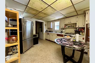 1310 W 31st St, Hialeah, FL 33012 - Photo 5