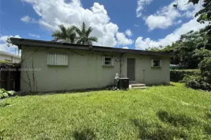424 SW 12th Ave, Homestead, FL 33030 - Photo 3