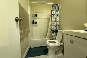19800 SW 180th Ave, Miami, FL 33187 - Photo 21