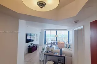2000 Island Blvd, Aventura, FL 33160 - Photo 3
