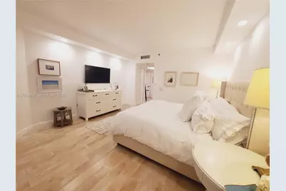 2000 Island Blvd #2703, Aventura, FL 33160 - Photo 13