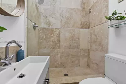 3330 NE 190th St #1817, Aventura, FL 33180 - Photo 27