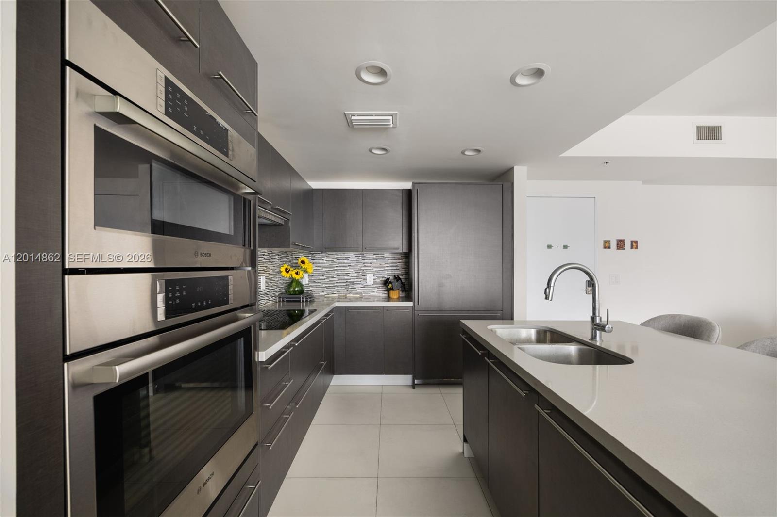 7825 NW 107th Ave #419 - 7825 NW 107th Ave #419, Doral, FL 33178 Luxury Property | Jose Angel Pina