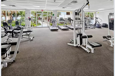 300 Bayview Dr #1009, Sunny Isles Beach, FL 33160 - Photo 21