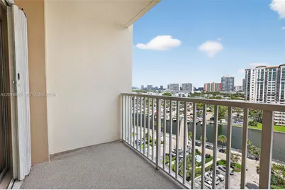 300 Bayview Dr #1009, Sunny Isles Beach, FL 33160 - Photo 17