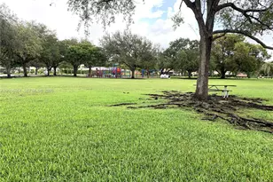 4904 SW 139th Ct, Miami, FL 33175 - Photo 21